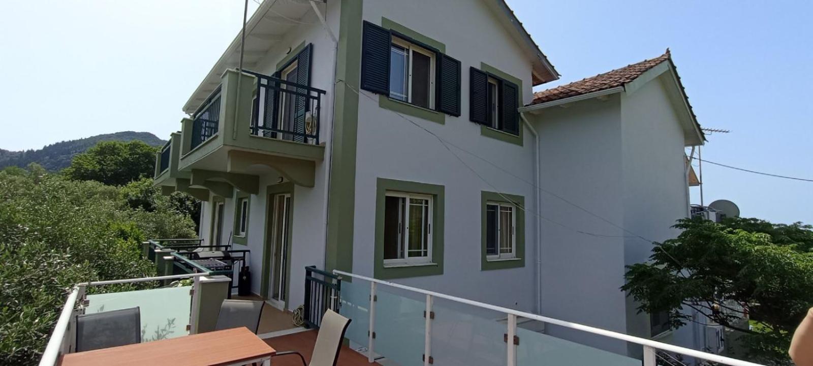 Queen Bay Studios Vasilikí Exterior photo